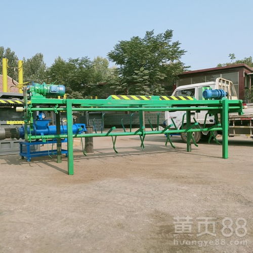 周口翻堆機(jī)廠(chǎng)家 有機(jī)肥設(shè)備制造的專(zhuān)業(yè)力量